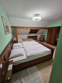 Hôtel à la croix d'or - 8