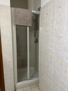 NICOLA'S APARTMEN - 3