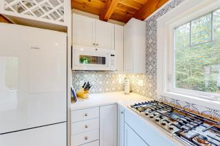Periwinkle Cottage - Westport - 2