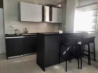 Newly Renovated 1Bd Apt in Heart of Osu - 6