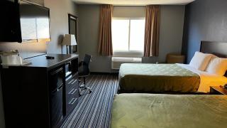 Colby Inn and Suites - 1