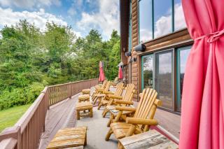 Luxury Log Cabin with EV Charger and Mtn Views! - Blairstown - 9