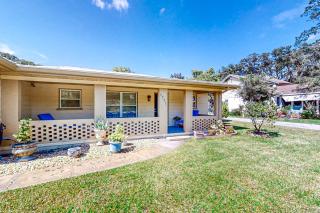 Home near the beach & golf with inviting patio, fireplace, AC, & washer/dryer - 6