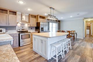 Many Waterfront Vacation Rental with Boat Launch! - Alliance - 2