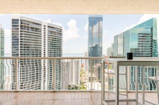 Brickell Center w/City & Bay View + FREE Parking! - Miami - 0