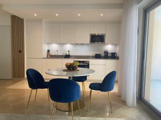 Elegant apartment close to Croisette and Palais de Festival with garage - 6
