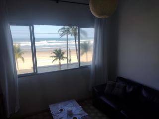 Apartamento pé na areia 02 - Praia Grande - 4