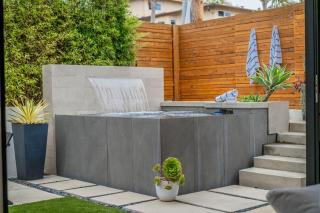 Contemporary Indoor Outdoor Living Walk to Beach - Encinitas - 6