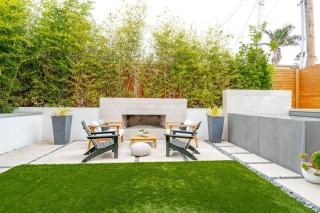 Contemporary Indoor Outdoor Living Walk to Beach - Encinitas - 4