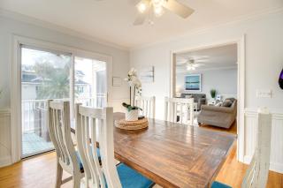 Elegant Tybee Island Townhome, Steps to Beach - Tybee Island - 6