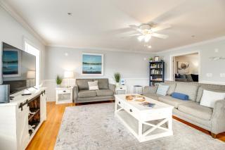 Elegant Tybee Island Townhome, Steps to Beach - Tybee Island - 1