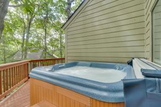 Wintergreen Home with Hot Tub, Deck and Mountain Views - 7