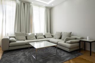 Charming 2-Room Apartment with Balcony, 15 Min to Center - Vienne - 9