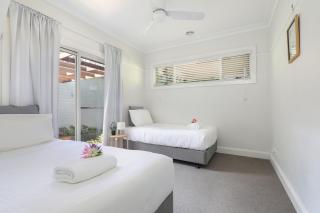 Sofia Rose House and Cottage - 2