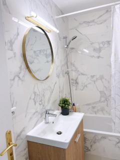 Apartment near subway and supermarket - Parijs - 2