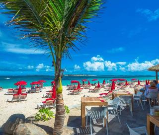 Casa Hibiscus, beach and pool, Orient Bay - Orient Bay - 3