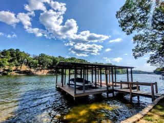 #04-Adorable Large 1 Bedroom Lakeside Cottage- Pet Friendly - 8
