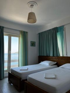 Menikos Apartments - Himare - 1