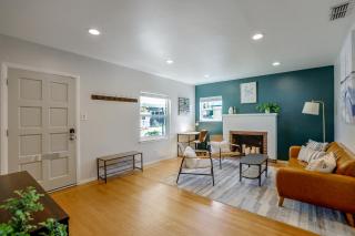Charming Bungalow in Quiet Tahoe Park Neighborhood - 9