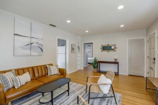 Charming Bungalow in Quiet Tahoe Park Neighborhood - 8