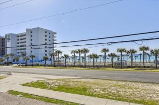 Second Wind by Book That Condo - Panama City Beach - 5