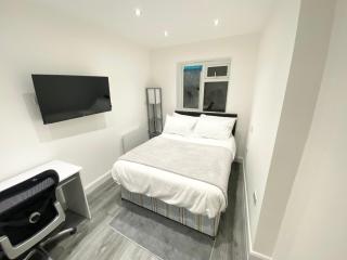 London Studio - Chingford - 4