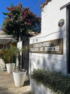 Casa em condomínio a 50mt da praia dos ossos - 2