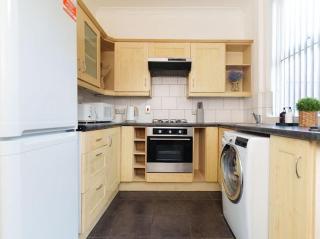 The Victoria - Close to Centre - Sleeps 8 - Leeds - 4
