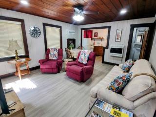 #09 - Large Lakeview One Bedroom- Pet Friendly - Hot Springs - 4