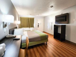 Motel 6-Baytown, TX - Baytown East - Baytown - 2