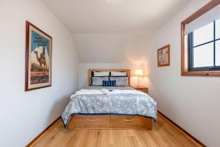 Welcoming Ambiant 3BR Abode - 1