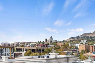 Heart of SLC Stocked w Everything you need - 4