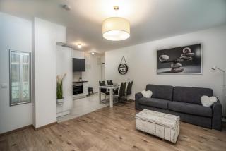 Grace Pine Apartment 2 - Budapest - 3
