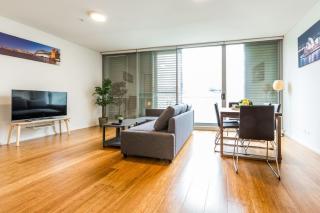 Sleek Chinatown Pad in the Heart of the CBD - Sydney - 1