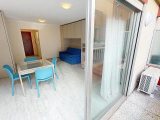 Studio climatisé rénové, proche mer et commerces, avec ascenseur et bus à proximité - FR-1-196-341 - Mentone - 8