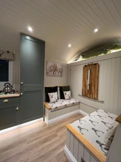 Southfield Shepards Huts - 1