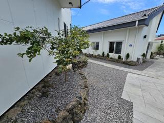 Baerongnamu Private Stay - Seogwipo - 8
