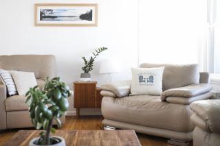 Free night on us this winter at Surfside Cottage - Narrawallee - 2