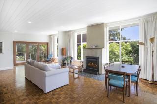 Free night on us this winter at Tallwood - Narrawallee - 9