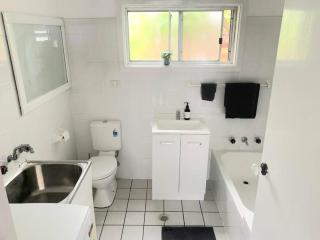 Cottage 3mn walk CBD/Marina. Wifi,AC, pet-friendly - 3