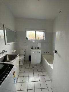 Cottage 3mn walk CBD/Marina. Wifi,AC, pet-friendly - 2