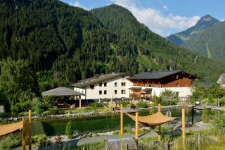 Hotel Gasthof Adler - Sankt Gallenkirch - 3