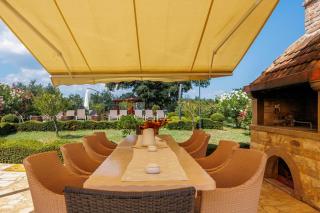 Pool Villa Divina - Happy Rentals - Šišan - 5