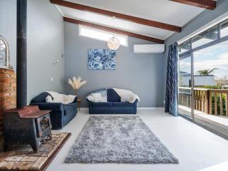 Paku View Retreat - Tairua Holiday Home - Tairua - 1