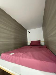 HO GIA AN Home - Yellow Room - Ngay Phố Ẩm Thực Hồ Bún Xáng - Can Tho - 4