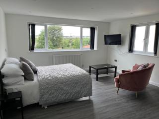 Studio apartment in Harefield - 0