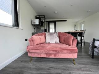 Studio apartment in Harefield - 1