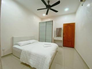 A05 Tebrau Austin In Desa Tebrau - 7