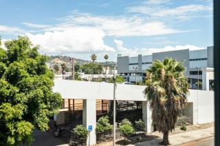 Hollywood 1br w pool spa gym nr coffee shops LAX-1112 - 6