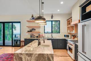 Gorgeous Modern Mountain Home - Upward - 7